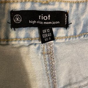 riot high rise mom jeans
